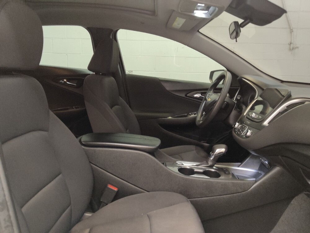 2024 Chevrolet Malibu in Cincinnati, OH 45255 - 18112083 21