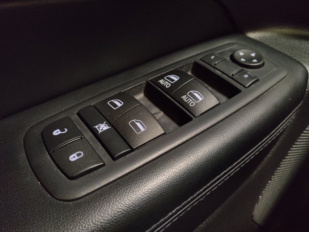 2017 Jeep Grand Cherokee in Kissimmee, FL 34744 - 18112084 27