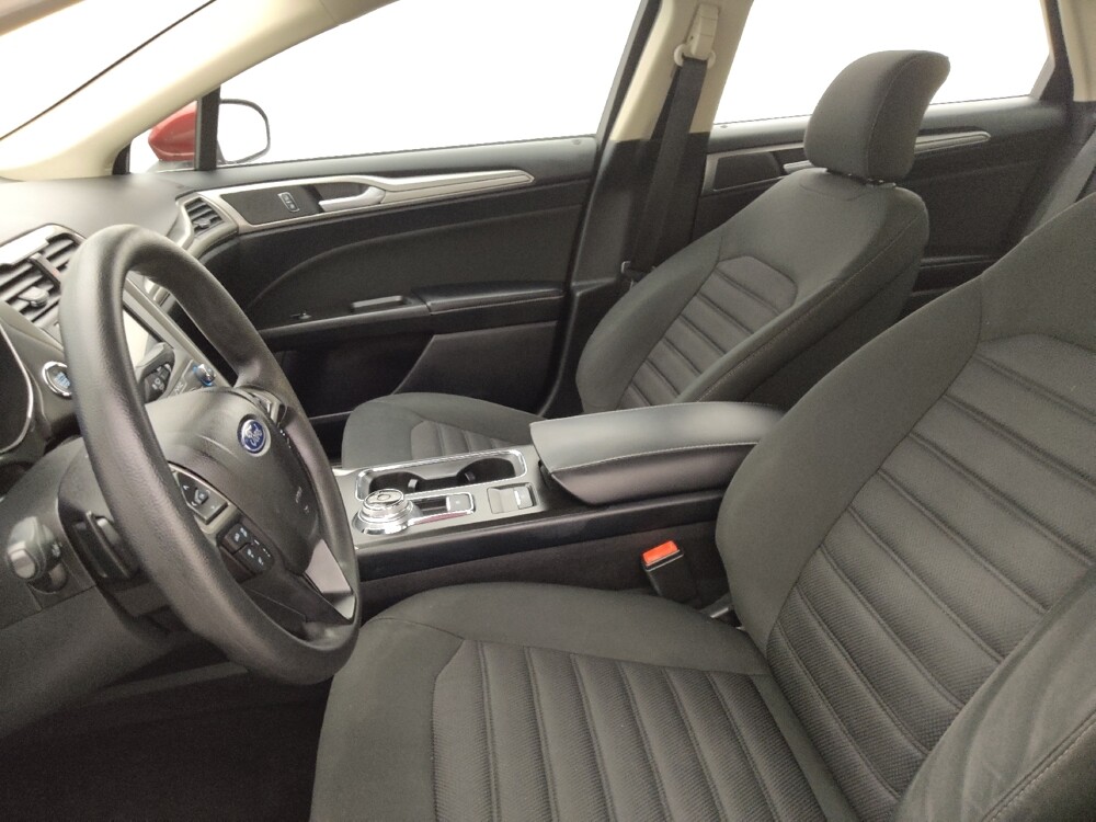 2019 Ford Fusion in Tallahassee, FL 32304 - 18112089 17