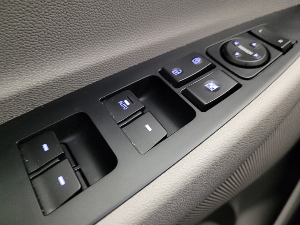 2019 Hyundai Tucson in Riverside, CA 92504 - 18112093 27