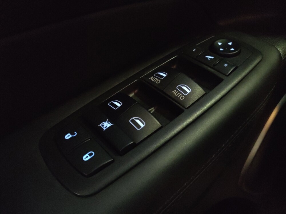 2019 Jeep Grand Cherokee in Kissimmee, FL 34744 - 18112094 27