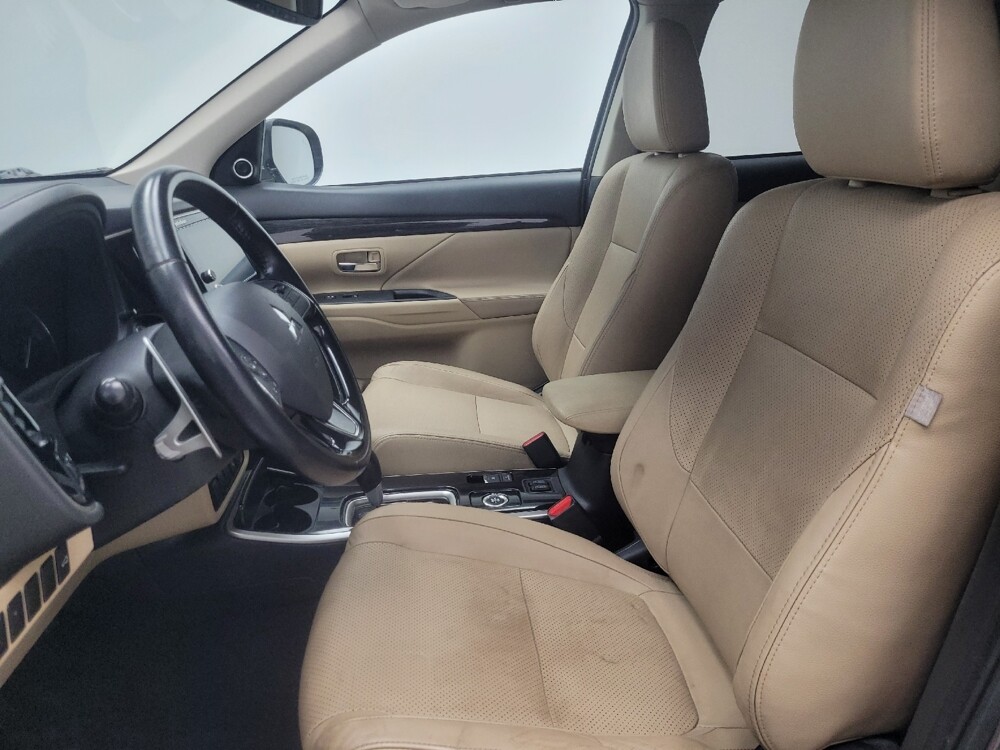 2017 Mitsubishi Outlander in Mishawaka, IN 46545 - 18112095 17