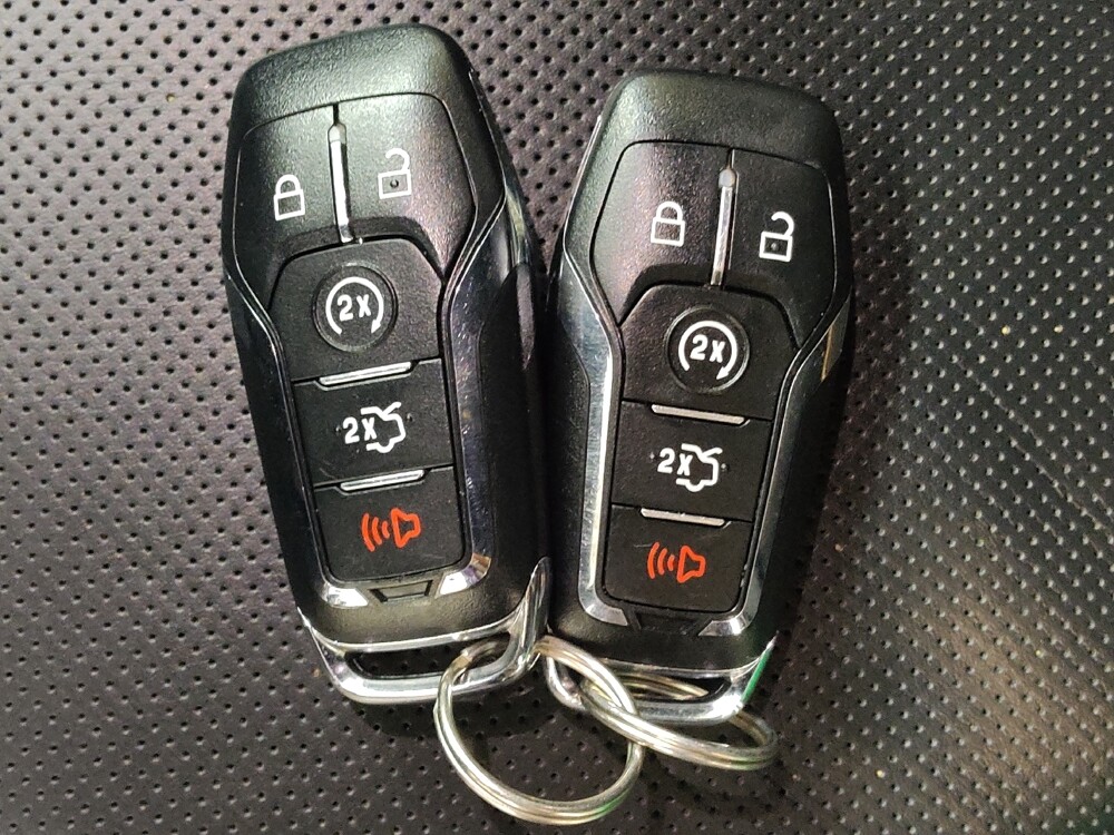 2017 Lincoln MKX in Cincinnati, OH 45255 - 18112104 32