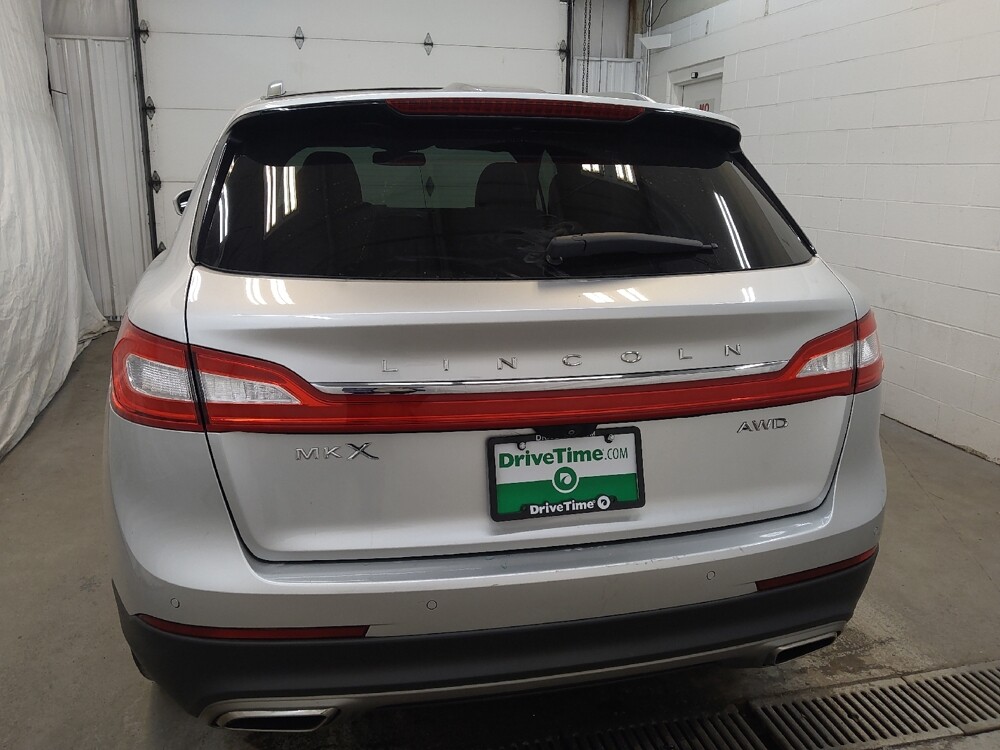 2017 Lincoln MKX in Cincinnati, OH 45255 - 18112104 6
