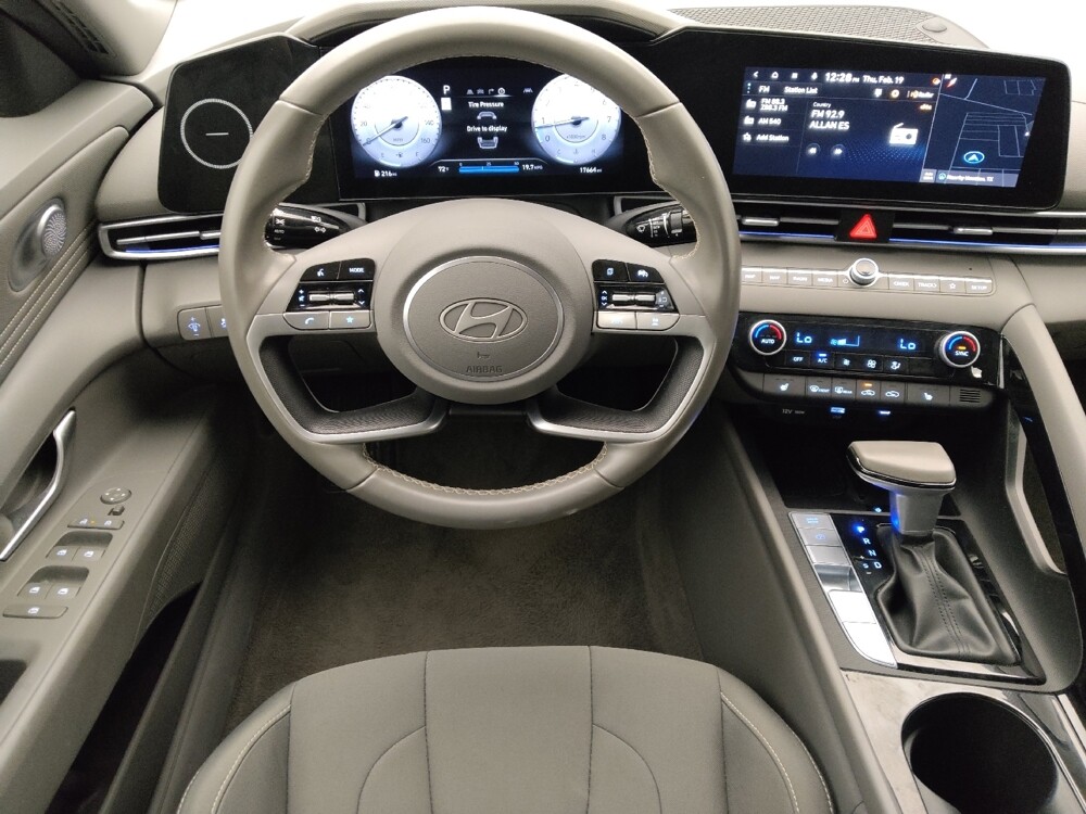 2025 Hyundai Elantra in Metairie, LA 70006 - 18112107 22