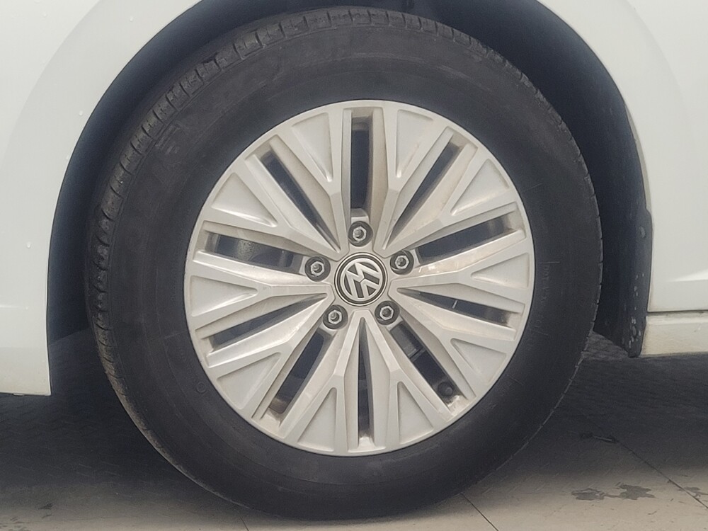 2019 Volkswagen Jetta in Memphis, TN 38115 - 18112118 31