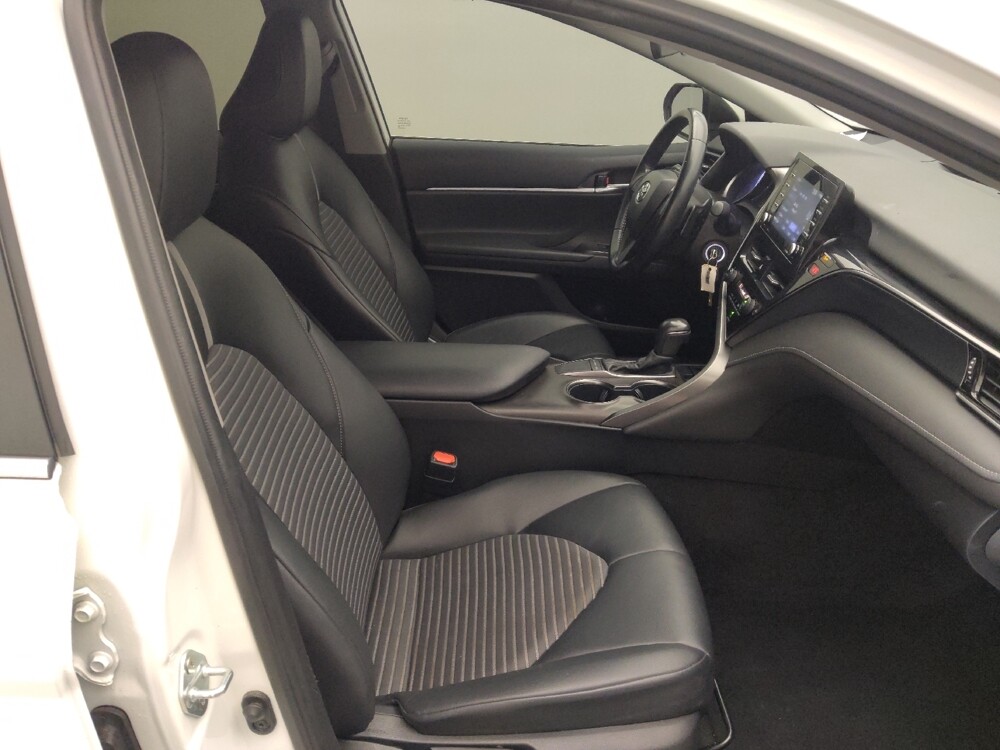 2022 Toyota Camry in Metairie, LA 70006 - 18112124 21