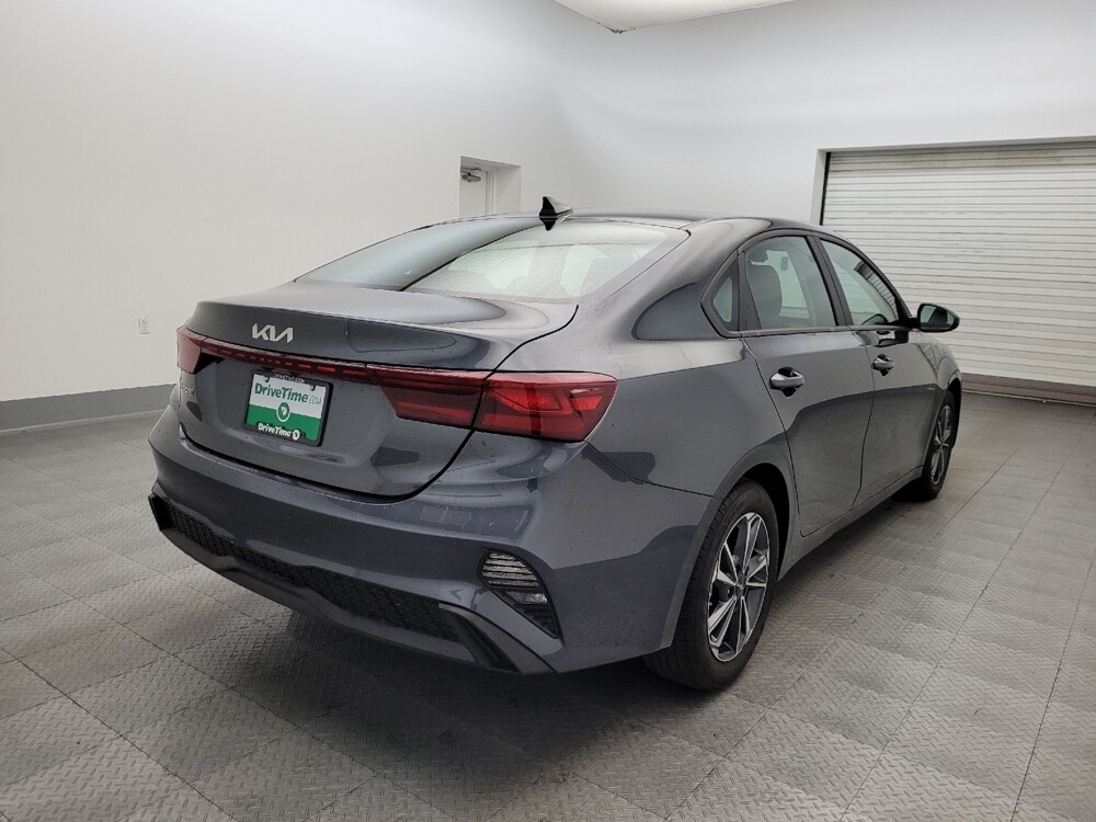 2024 Kia Forte in Albuquerque, NM 87113 - 18112126 9