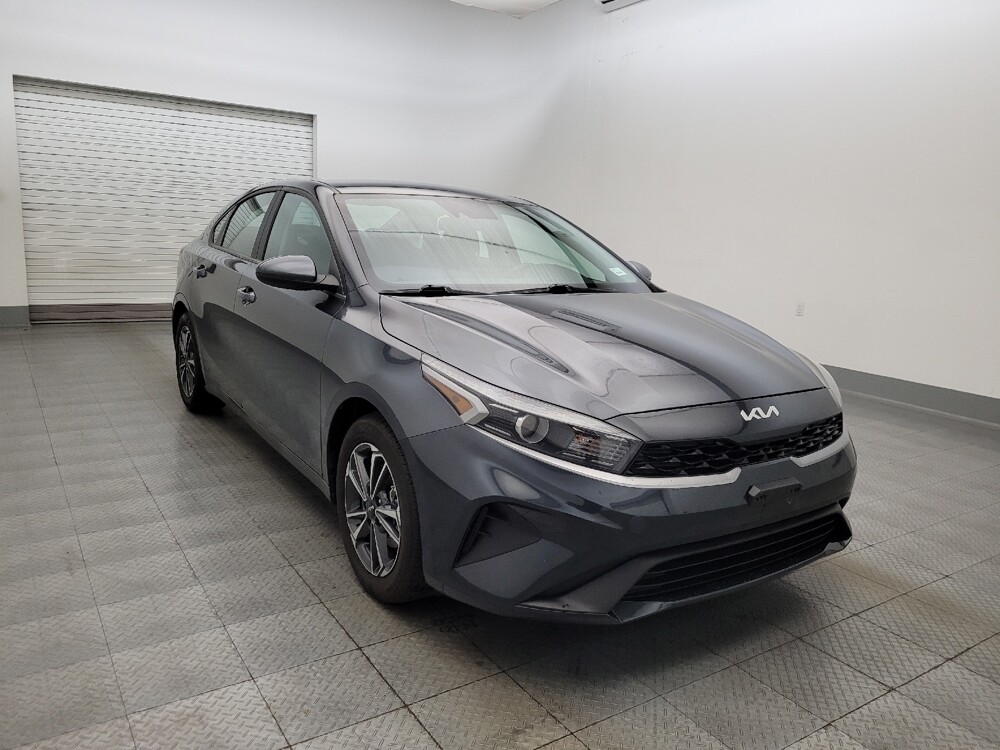 2024 Kia Forte in Albuquerque, NM 87113 - 18112126 13