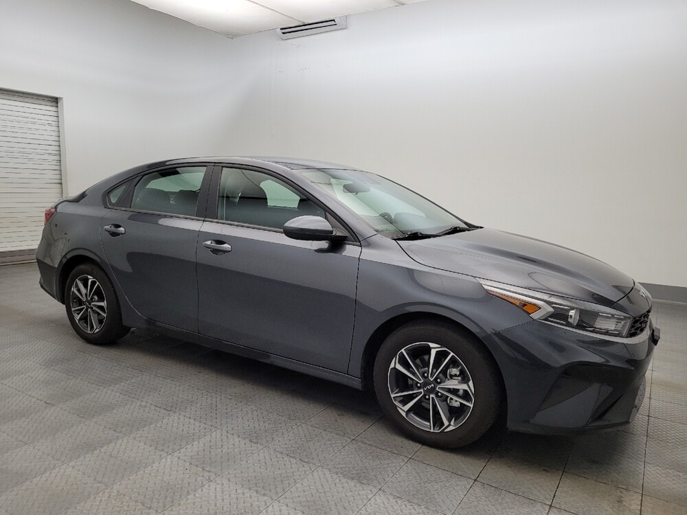 2024 Kia Forte in Albuquerque, NM 87113 - 18112126 11