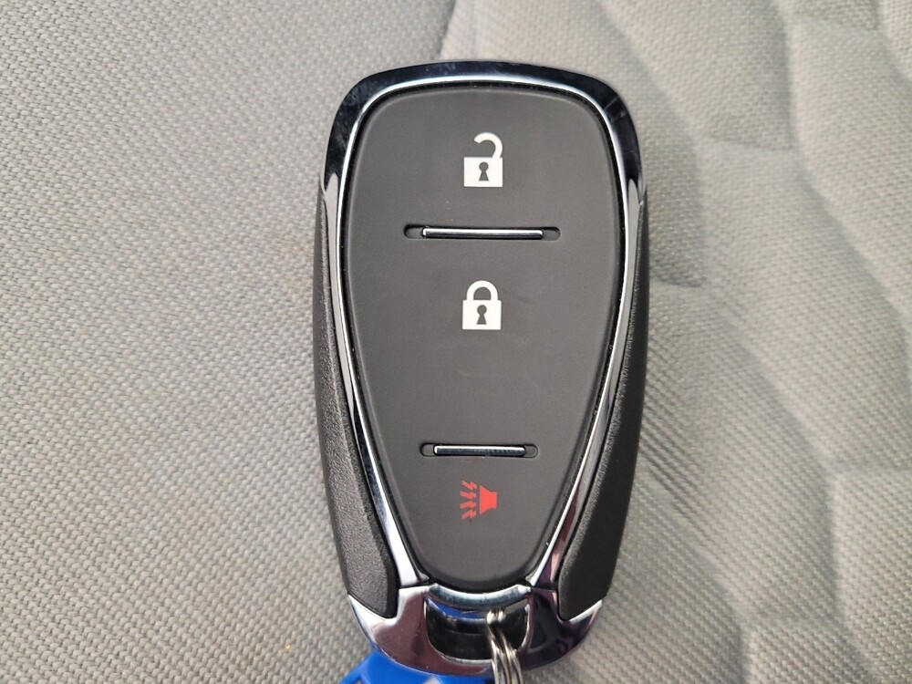 2021 Chevrolet Equinox in Louisville, KY 40258 - 18112128 32