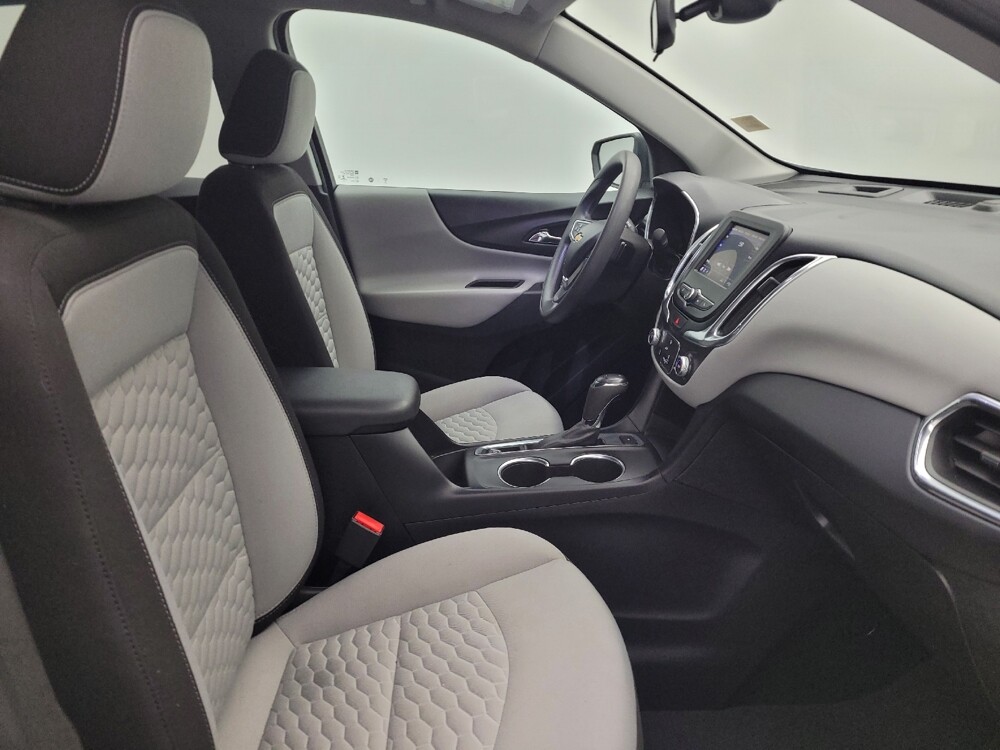 2021 Chevrolet Equinox in Louisville, KY 40258 - 18112128 21