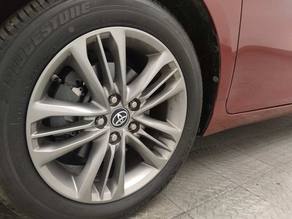 2017 Toyota Camry in Pelham, AL 35124 - 18112140 31