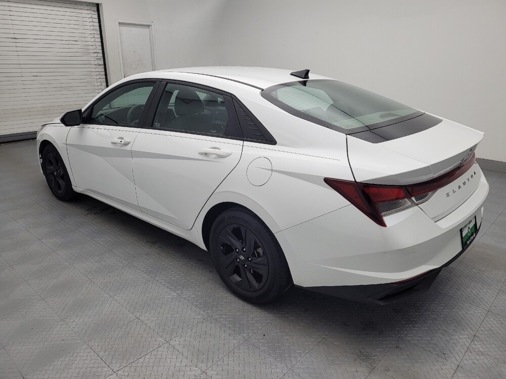 2021 Hyundai Elantra in Greenville, NC 27834 - 18112142 3