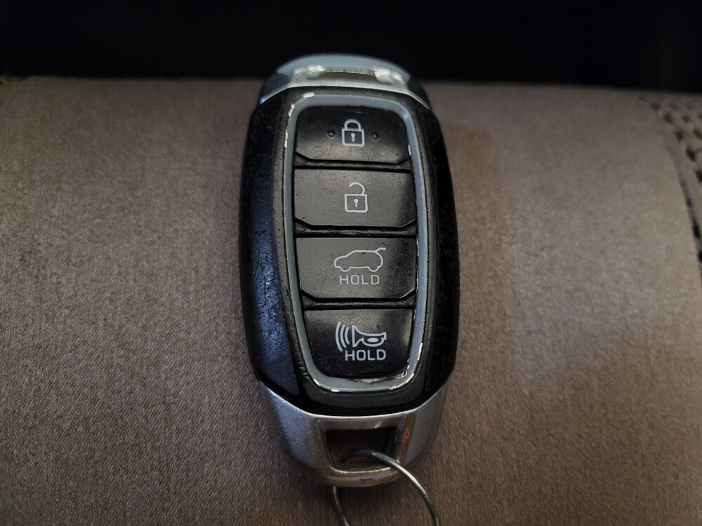 2019 Hyundai Santa Fe in Columbus, OH 43231 - 18112143 32