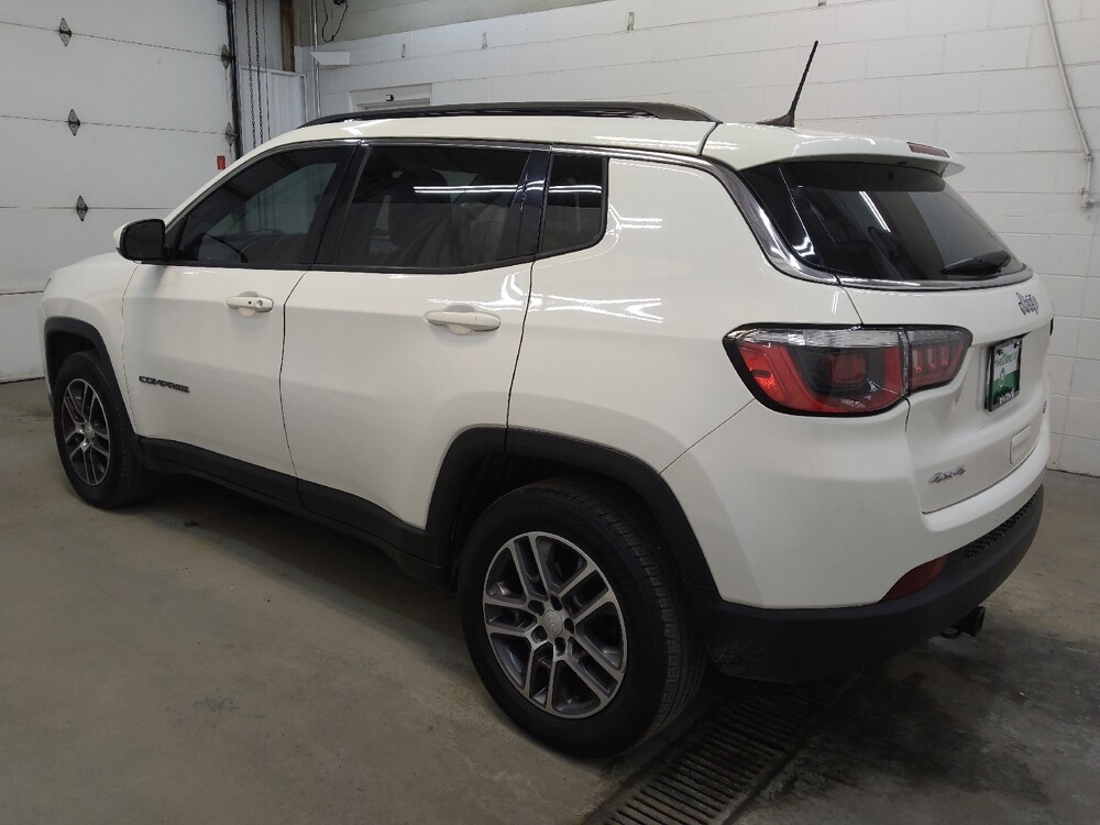 2017 Jeep Compass in Cincinnati, OH 45255 - 18112148 3