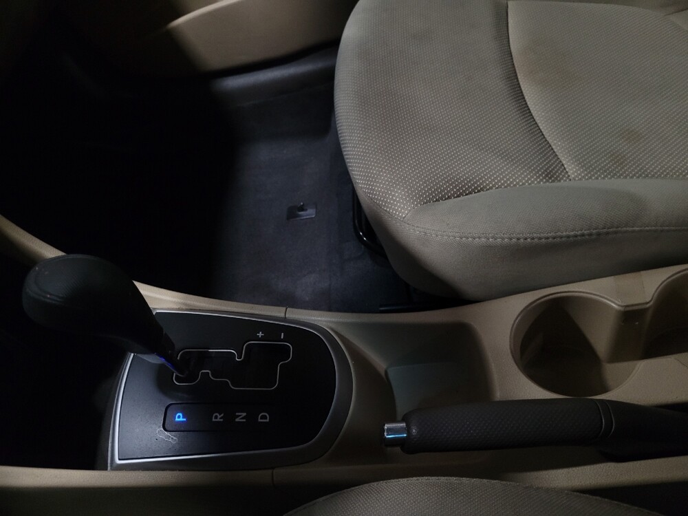 2014 Hyundai Accent in Glen Burnie, MD 21061 - 18112151 26