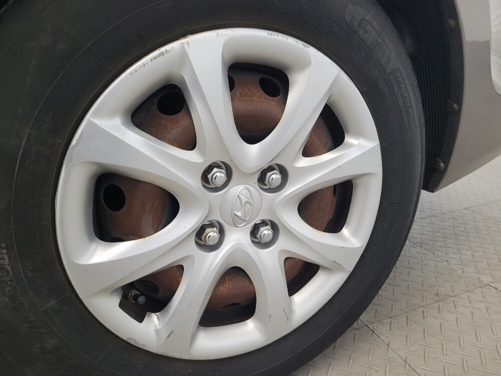 2014 Hyundai Accent in Glen Burnie, MD 21061 - 18112151 31