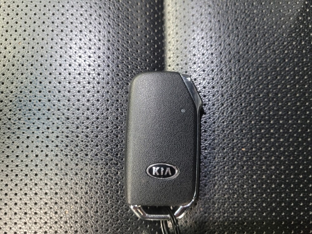 2021 Kia Sportage in Mishawaka, IN 46545 - 18112158 32