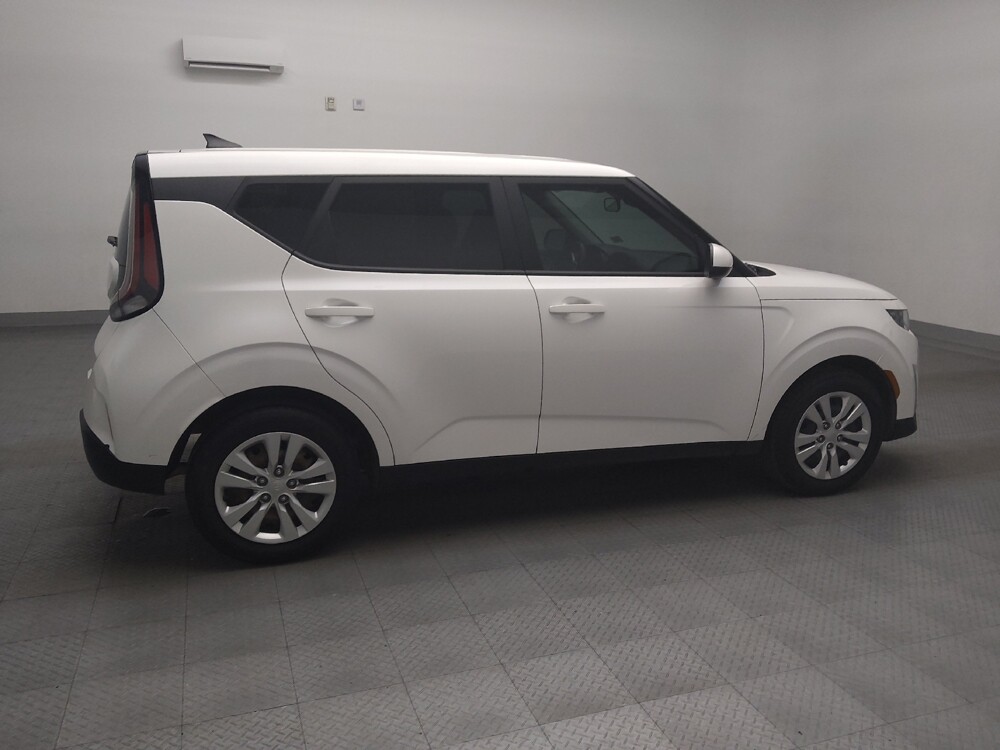 2024 Kia Soul in Lewisville, TX 75067 - 18112168 10