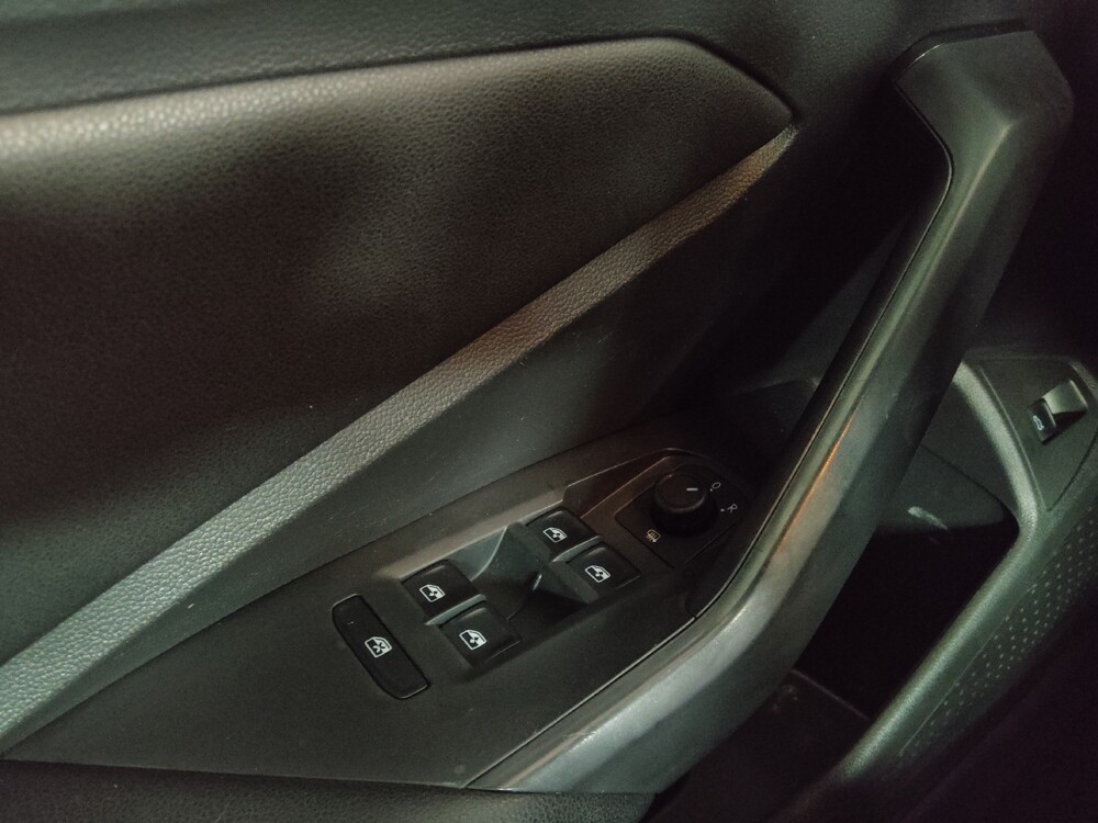 2019 Volkswagen Jetta in Macon, GA 31210 - 18112170 27