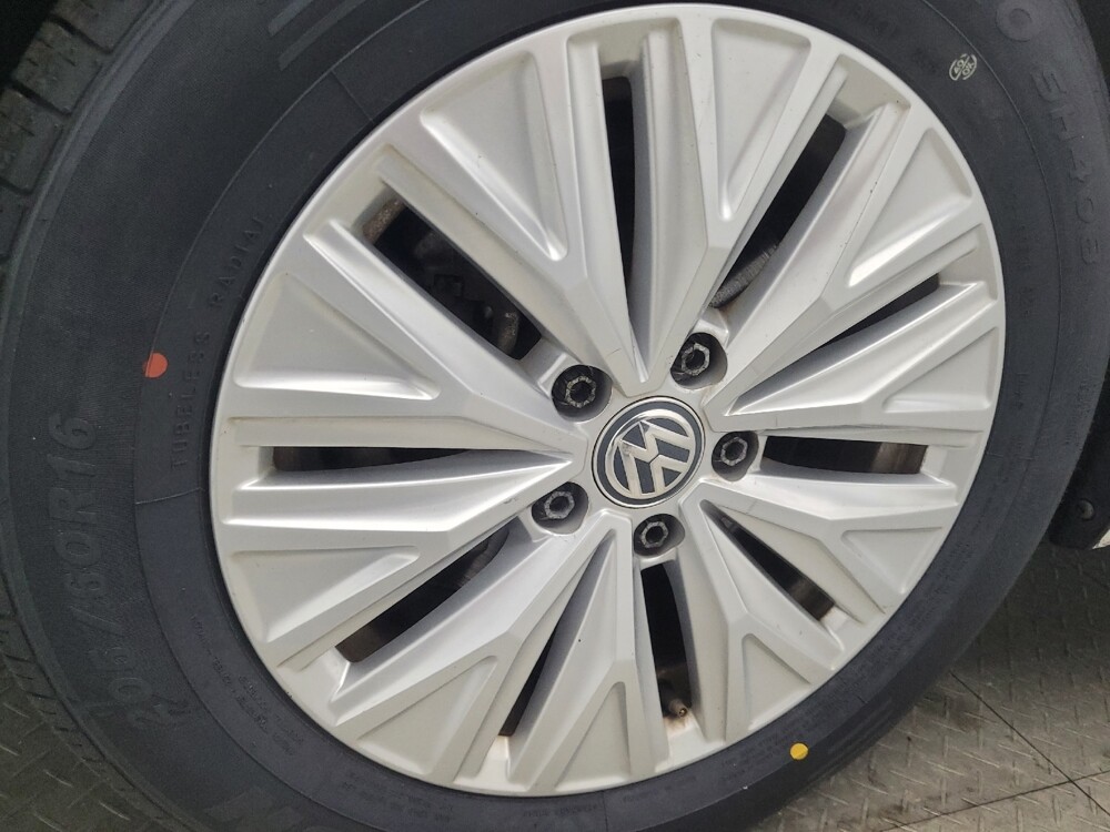 2019 Volkswagen Jetta in Macon, GA 31210 - 18112170 31