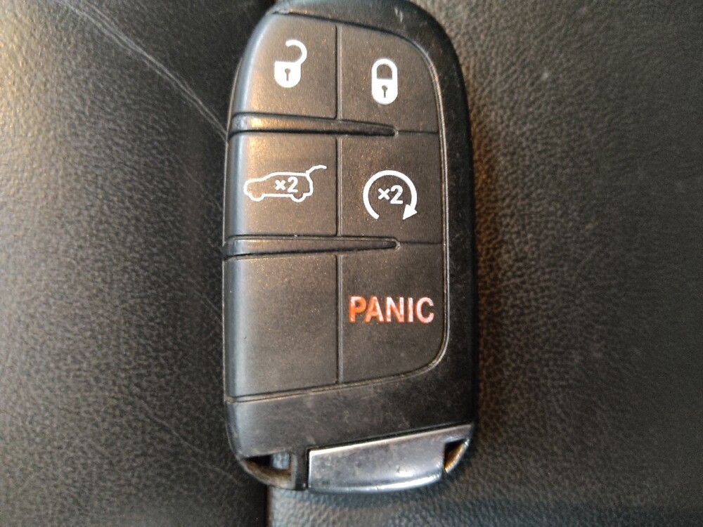 2018 Jeep Grand Cherokee in Independence, MO 64055 - 18112174 32