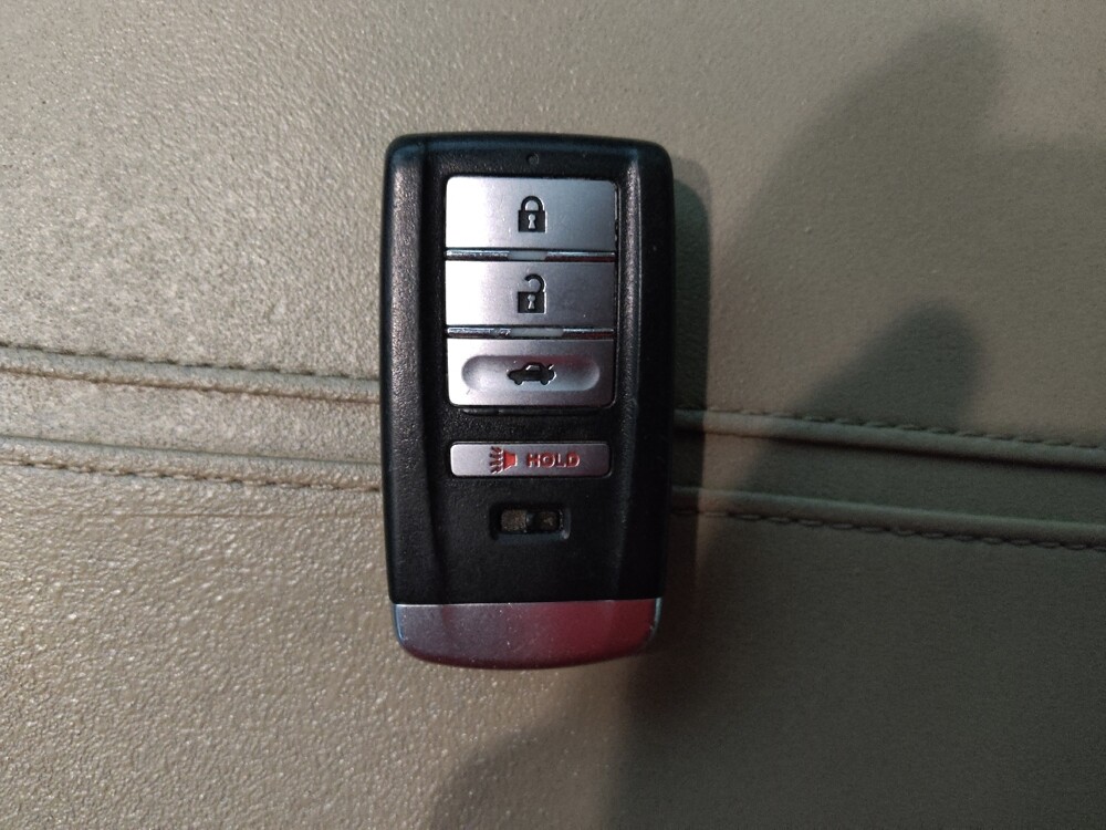 2016 Acura TLX in Morrow, GA 30260 - 18112175 32