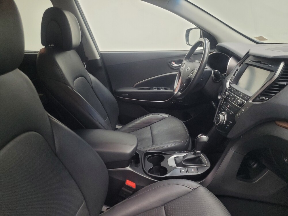 2018 Hyundai Santa Fe in Indianapolis, IN 46219 - 18112182 21