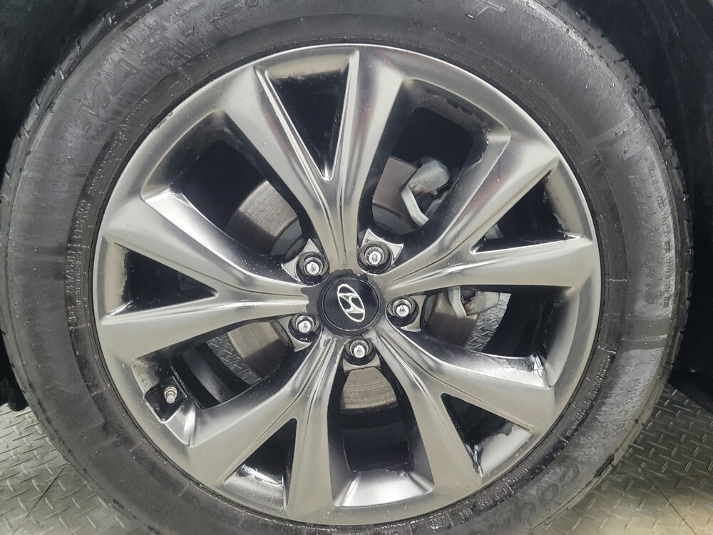 2018 Hyundai Santa Fe in Indianapolis, IN 46219 - 18112182 31