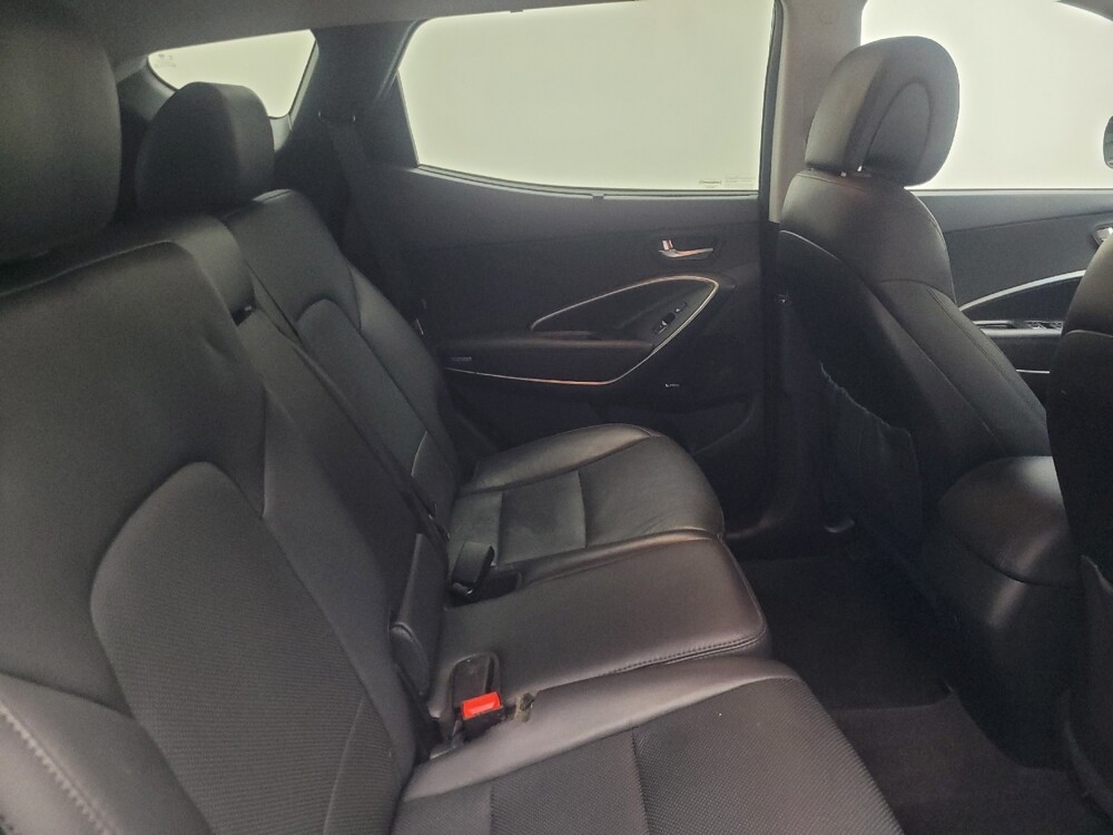 2018 Hyundai Santa Fe in Indianapolis, IN 46219 - 18112182 19