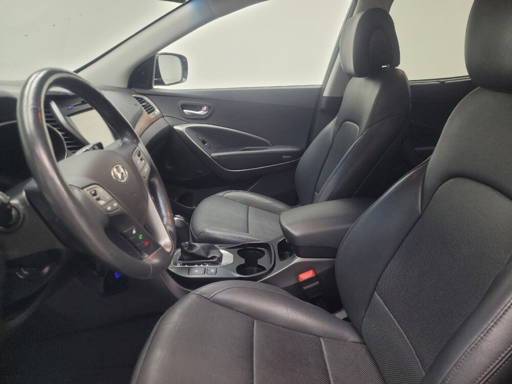 2018 Hyundai Santa Fe in Indianapolis, IN 46219 - 18112182 17