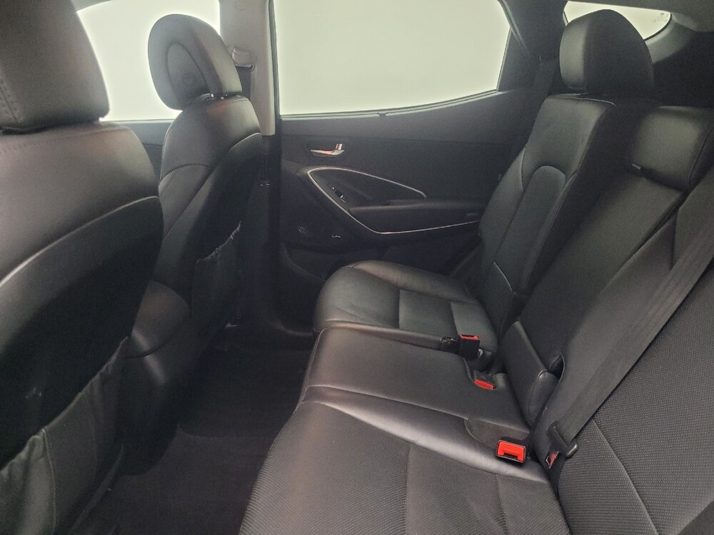 2018 Hyundai Santa Fe in Indianapolis, IN 46219 - 18112182 18