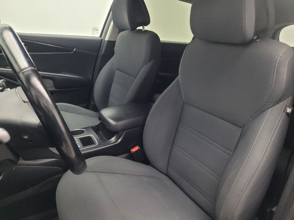 2016 Kia Sorento in Morrow, GA 30260 - 18112188 17