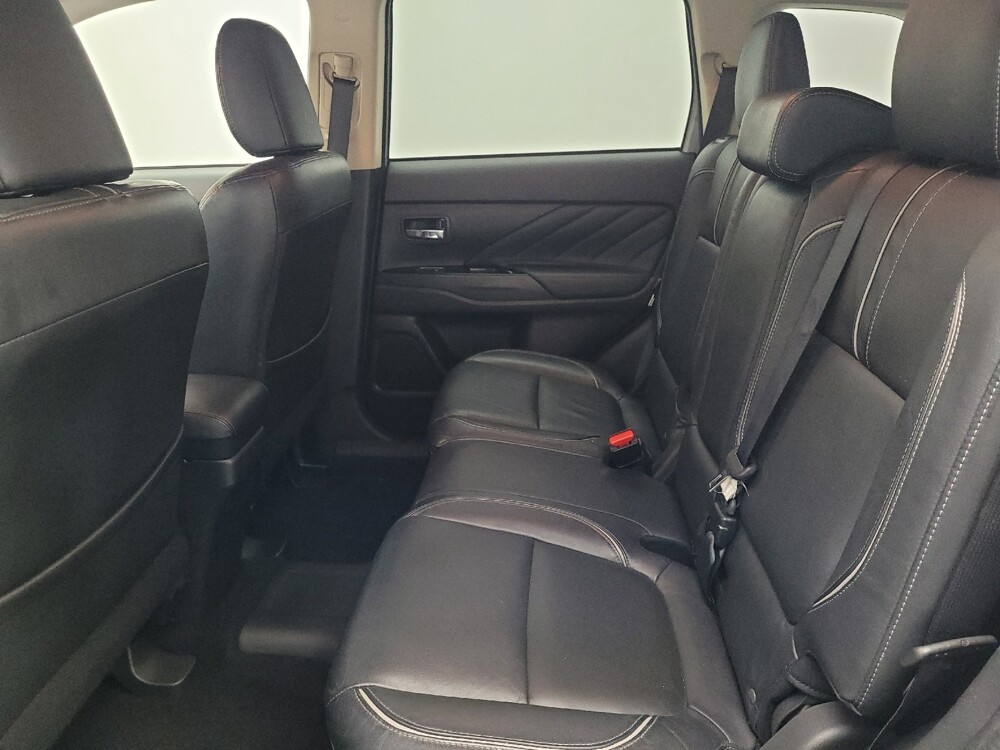 2018 Mitsubishi Outlander in Pelham, AL 35124 - 18112192 18