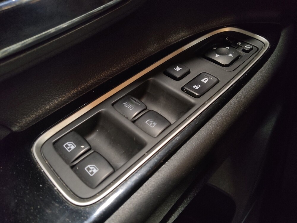 2018 Mitsubishi Outlander in Pelham, AL 35124 - 18112192 27