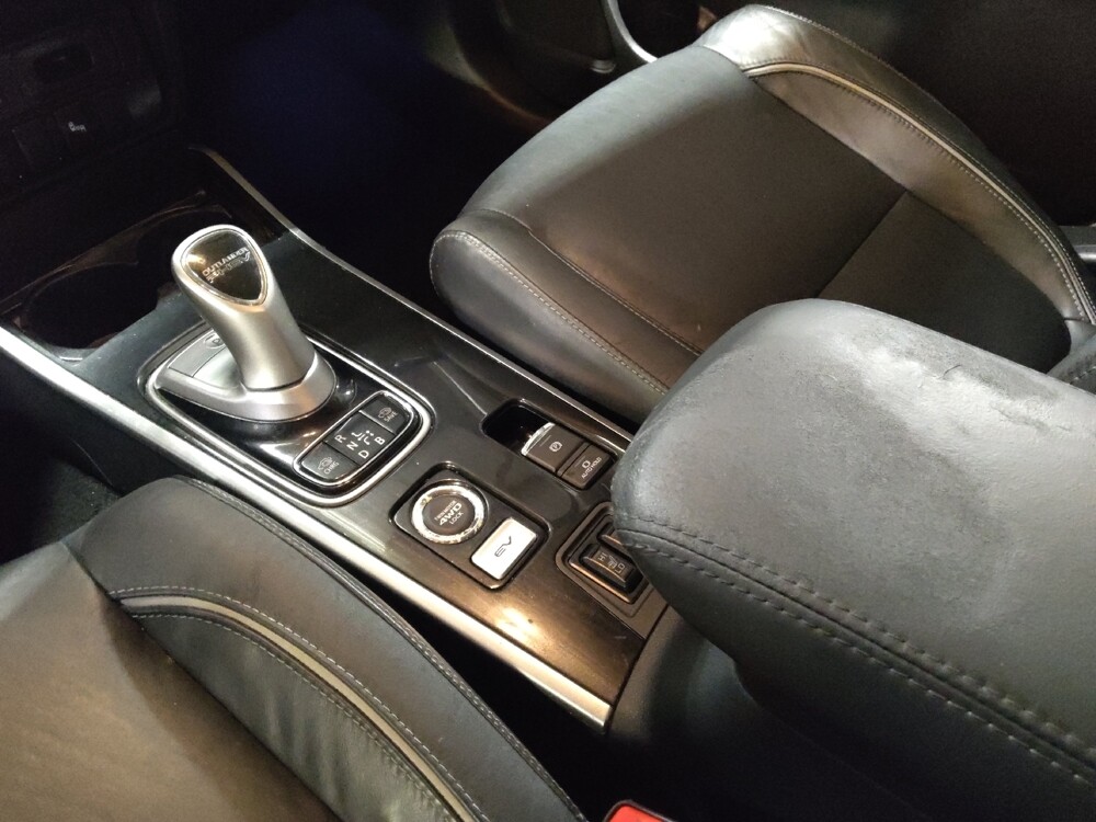 2018 Mitsubishi Outlander in Pelham, AL 35124 - 18112192 26