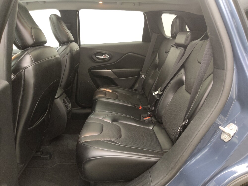 2020 Jeep Cherokee in Gladstone, MO 64118 - 18112196 18