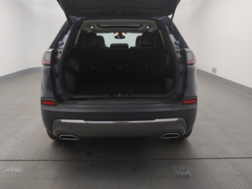 2020 Jeep Cherokee in Gladstone, MO 64118 - 18112196 29