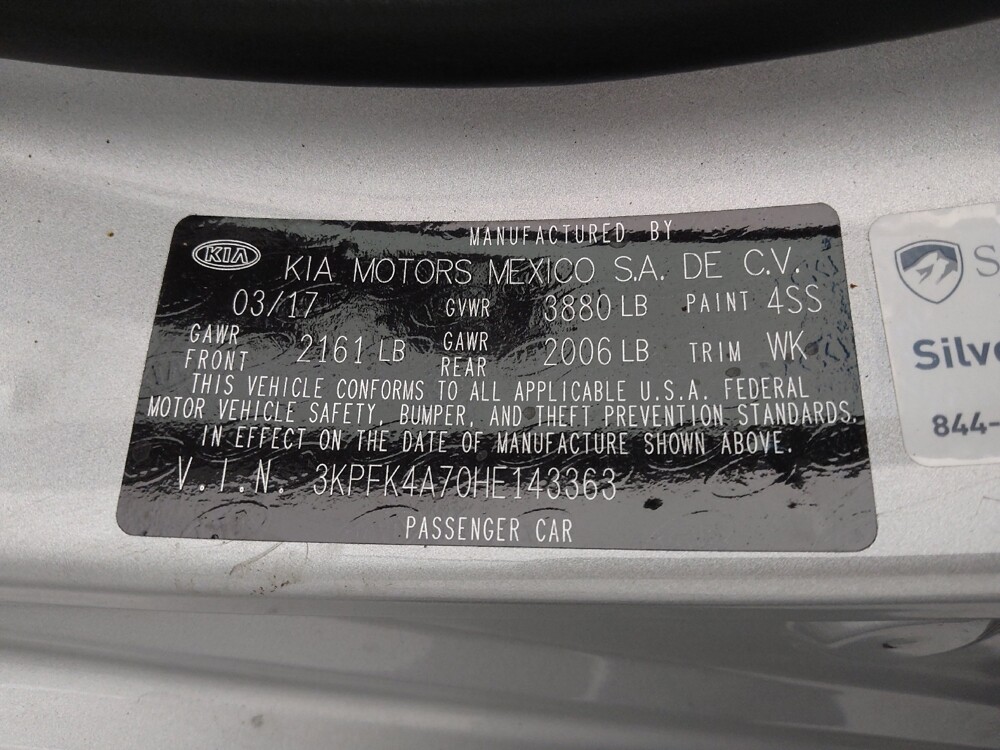 2017 Kia Forte in St. Louis, MO 63136 - 18112202 33