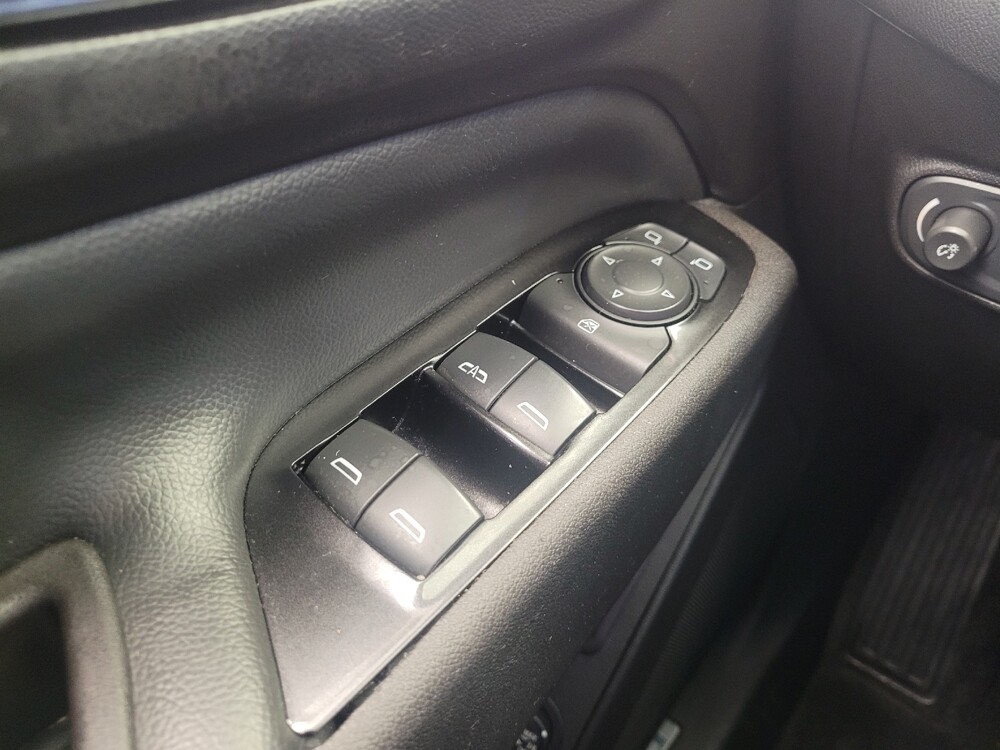 2022 Chevrolet Equinox in Louisville, KY 40258 - 18112203 27