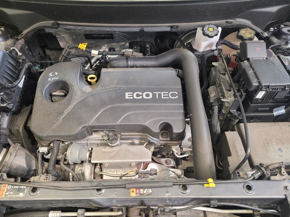 2022 Chevrolet Equinox in Louisville, KY 40258 - 18112203 30