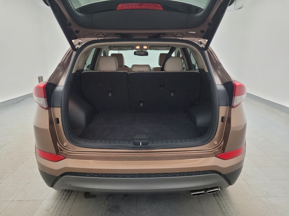 2016 Hyundai Tucson in Louisville, KY 40258 - 18112211 29