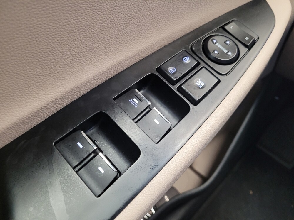 2016 Hyundai Tucson in Louisville, KY 40258 - 18112211 27