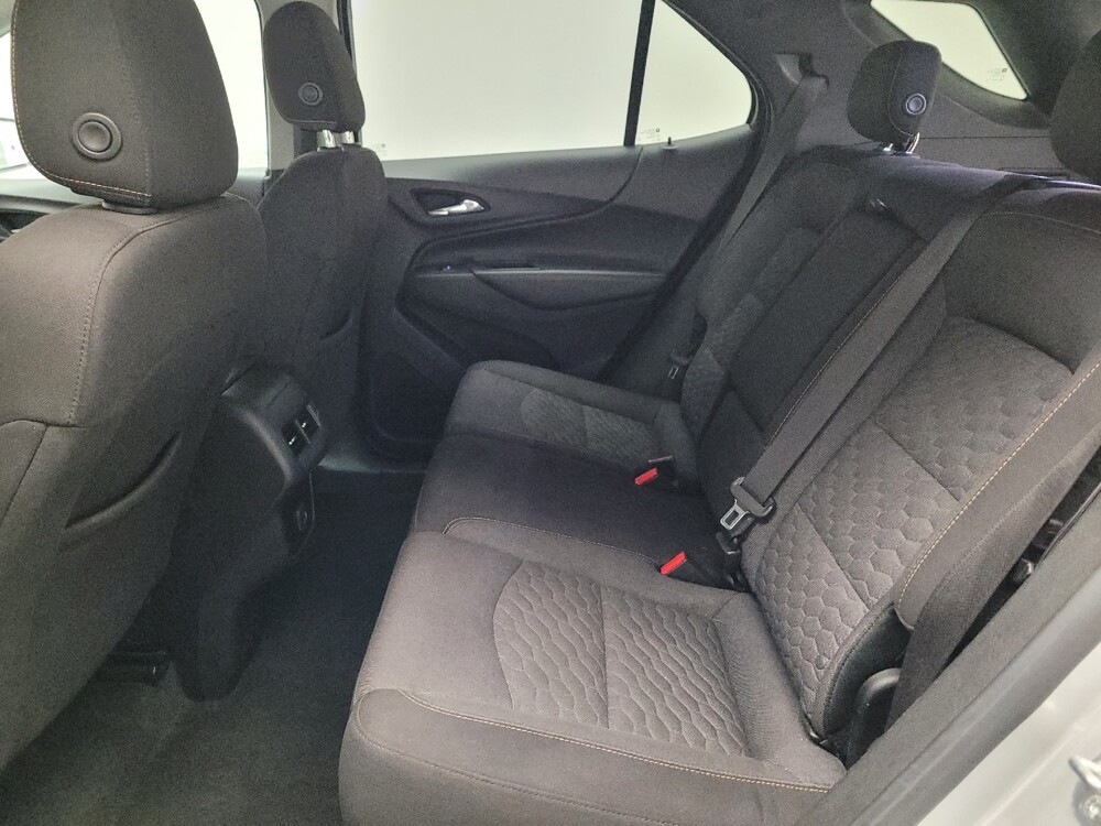 2019 Chevrolet Equinox in Downey, CA 90241 - 18112212 17