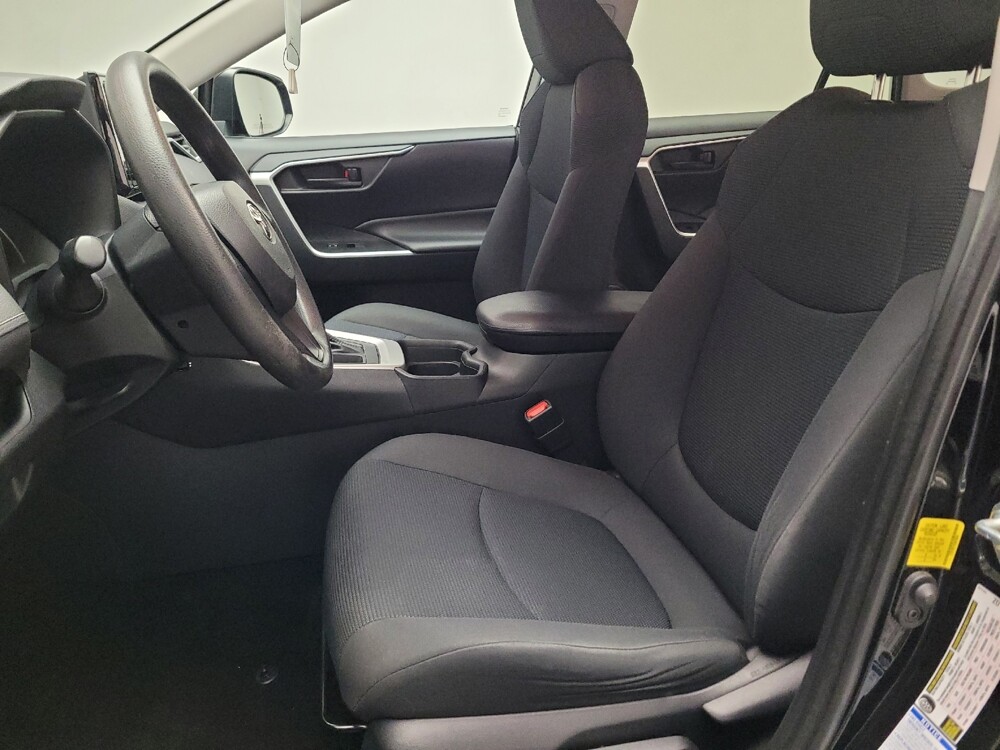 2019 Toyota RAV4 in Downey, CA 90241 - 18112213 17