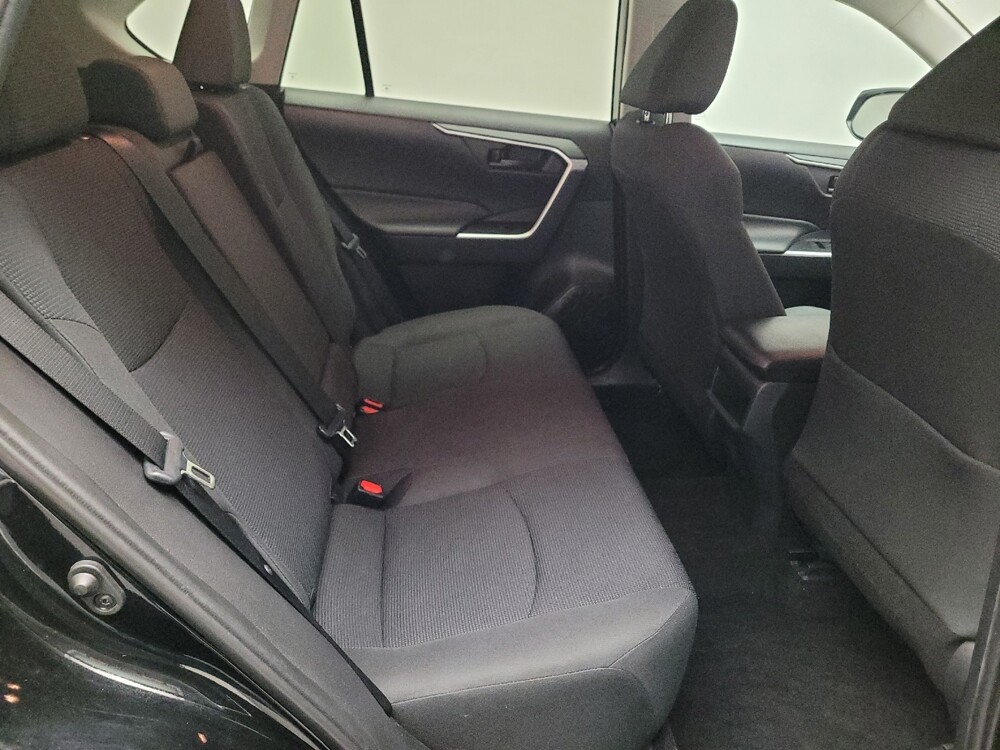 2019 Toyota RAV4 in Downey, CA 90241 - 18112213 19