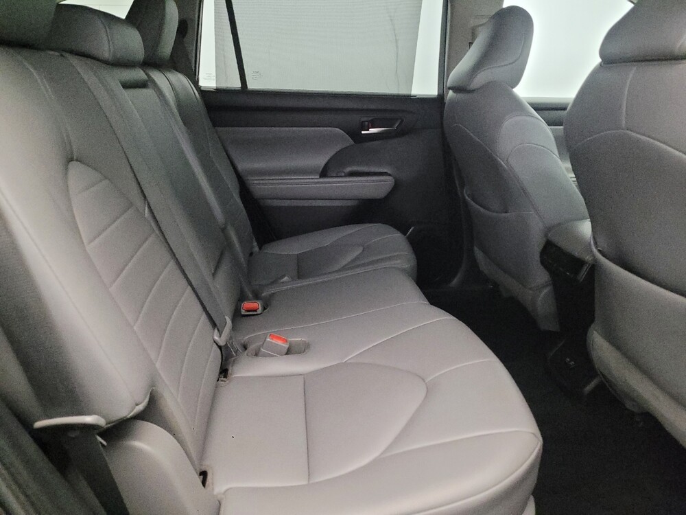 2021 Toyota Highlander in Chesapeake, VA 23320 - 18112214 19