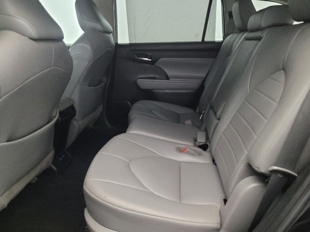 2021 Toyota Highlander in Chesapeake, VA 23320 - 18112214 18