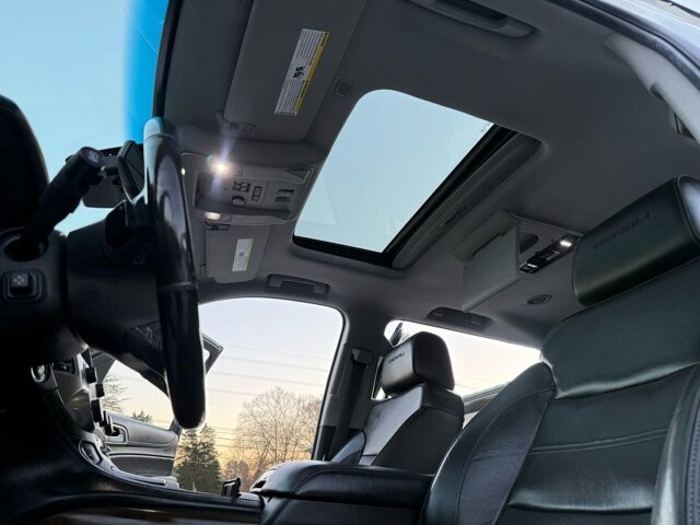 2018 GMC Yukon XL in Knoxville, TN 37920 - 18112229 28